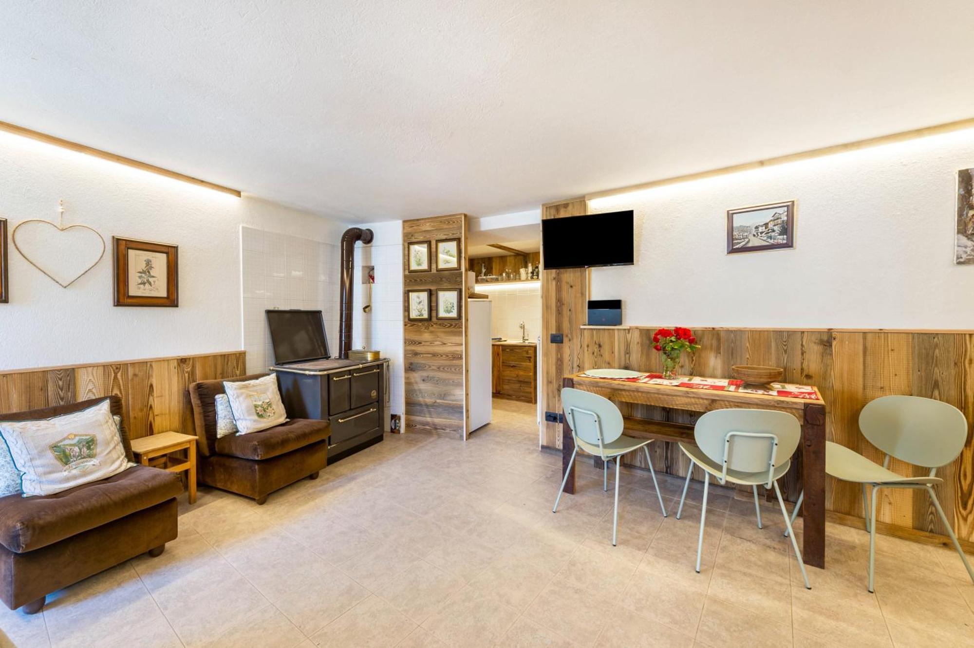 Apartamento Il Nido Di Letizia Châtillon Exterior foto